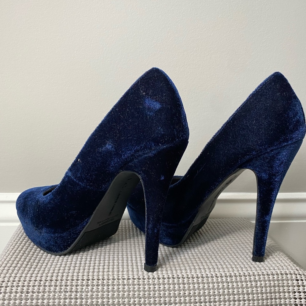 LC Lauren Conrad Velvet High Heels